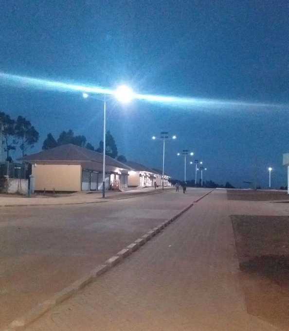 大连市非洲科特迪瓦太阳能路灯工程